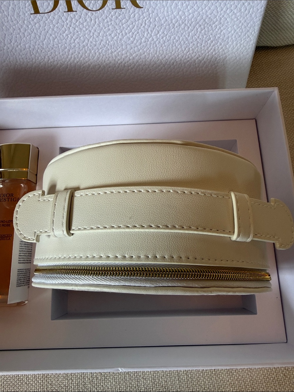 NWT Dior Prestige Skincare Gift Set Travel Case Serum Lotion - Picture 3 of 7